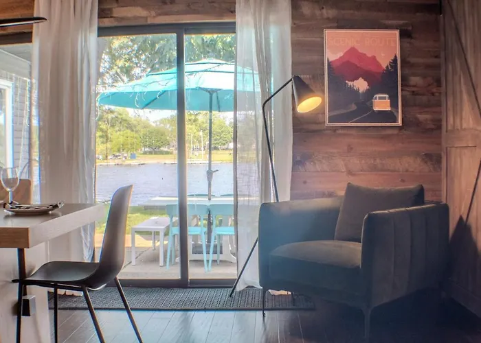 Waterfront With Arcade, Massagechair, Firepit, Infinity Game Table